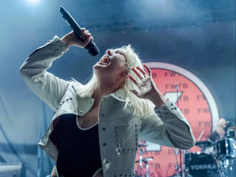 Yonaka in der Samsung Hall ©Retus Rieben Photography